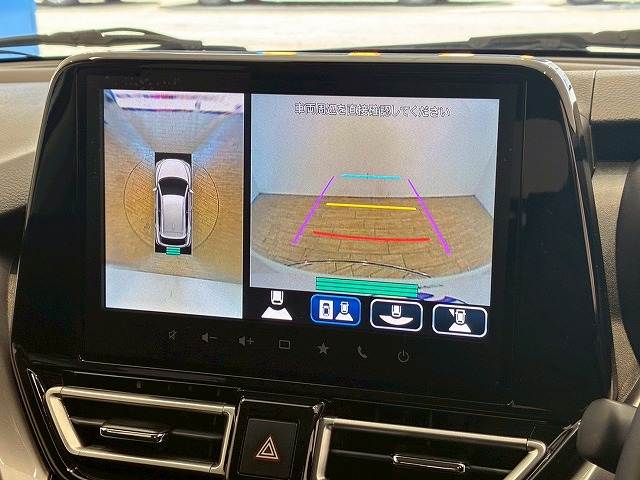 フロンクスベースグレード 内装他