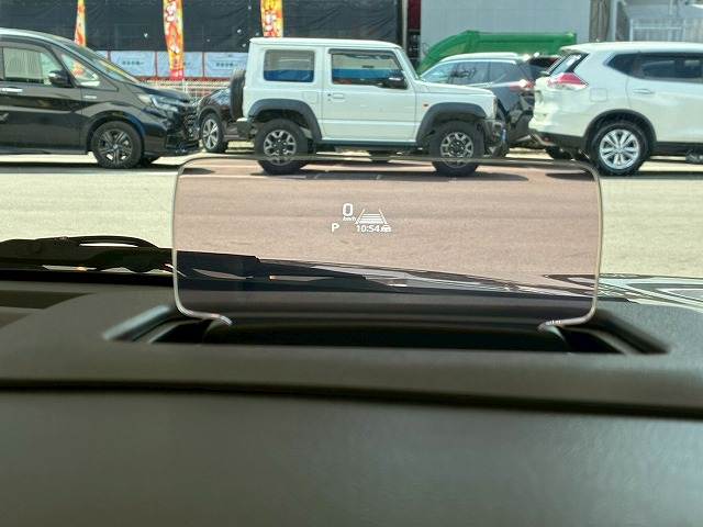 フロンクスベースグレード 内装他