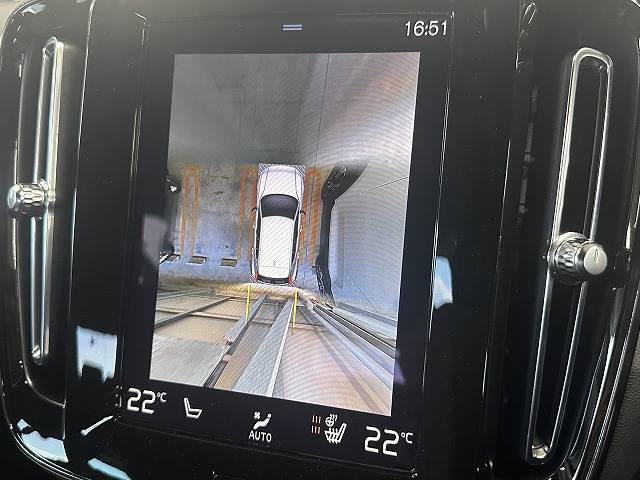 XC40□B3 Momentum 内装他