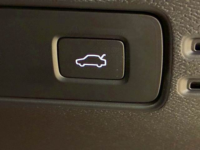 XC40□B3 Momentum 内装他