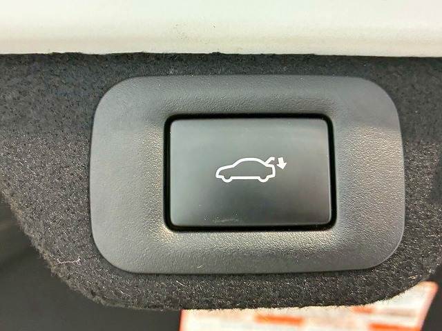 クラウンクロスオーバーG “Advanced・Leather Package” 内装他