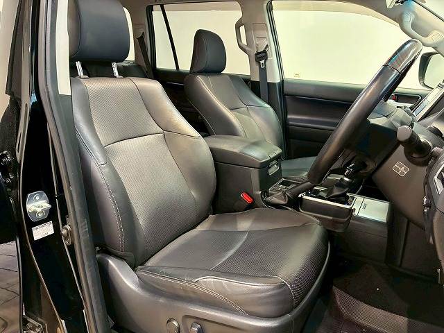 トヨタ&nbsp;ランドクルーザープラドの画像9