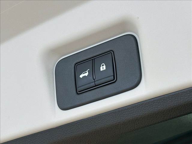 日産&nbsp;アリアの画像8