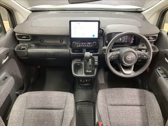 シエンタZ 7人乗り 内装他