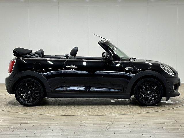 BMW MINI CONVERTIBLEの画像15