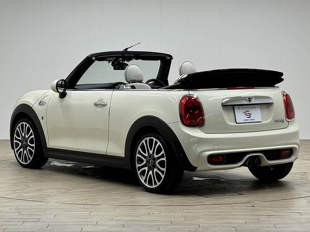 BMW MINI CONVERTIBLEの画像17