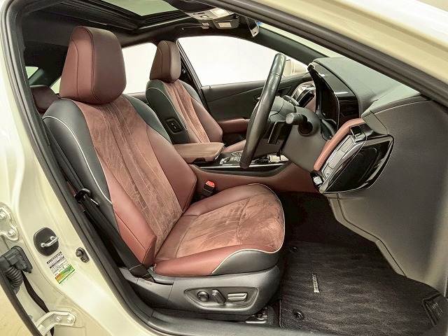 クラウンハイブリッドRS Advance 内装他