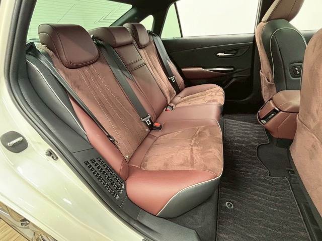 クラウンハイブリッドRS Advance 内装他