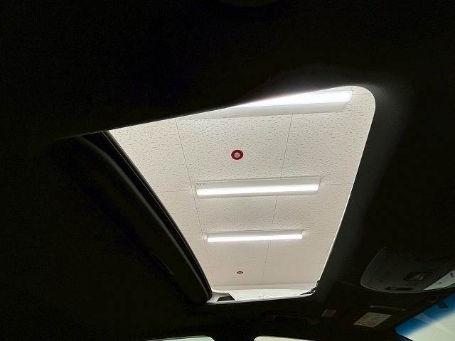 トヨタ クラウンハイブリッドの画像7