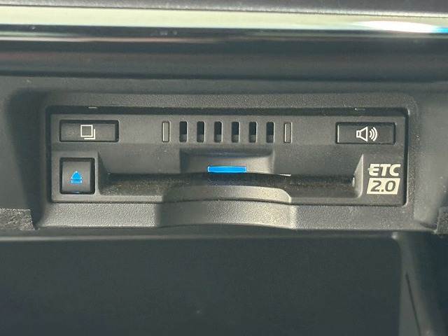 トヨタ クラウンハイブリッドの画像12