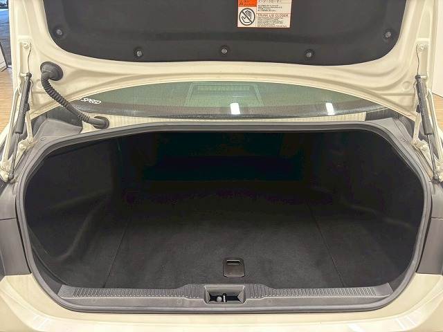 トヨタ クラウンハイブリッドの画像13