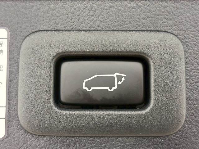 トヨタ ヴェルファイアの画像12