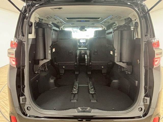 トヨタ ヴェルファイアの画像13