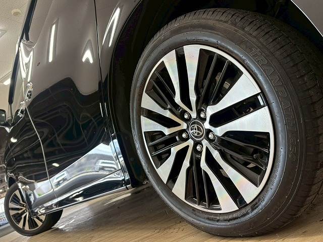 トヨタ ヴェルファイアの画像19