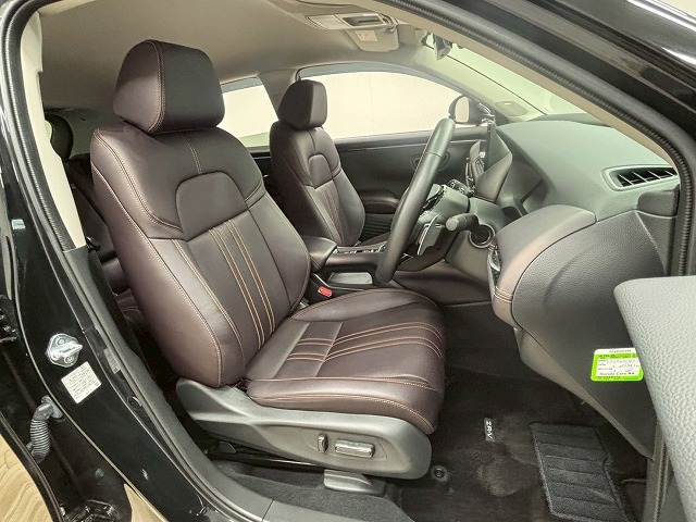 ZR-Ve:HEV Z 内装他