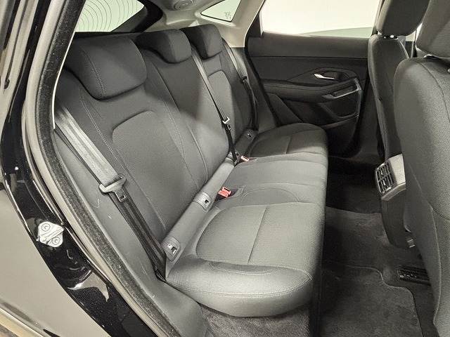 E-PACES 2.0L D180 ディーゼルターボ 4WD 内装他