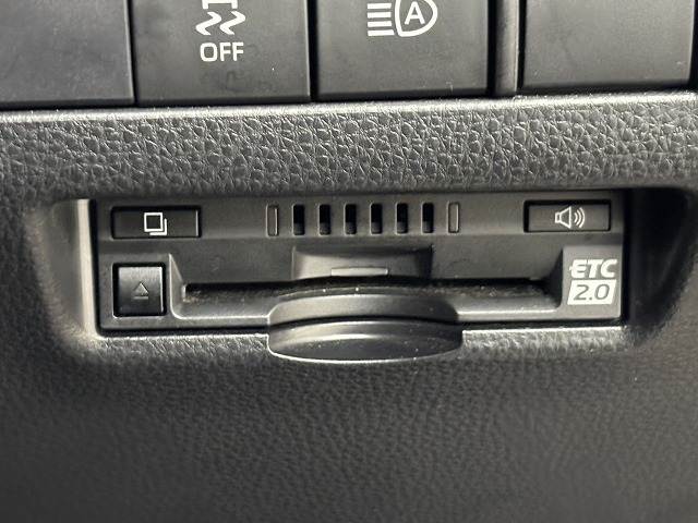 トヨタ ハリアーハイブリッドの画像12