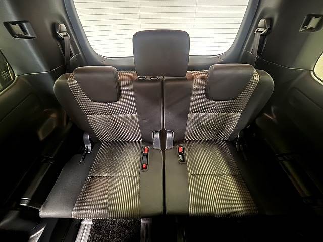 トヨタ ヴォクシーの画像7