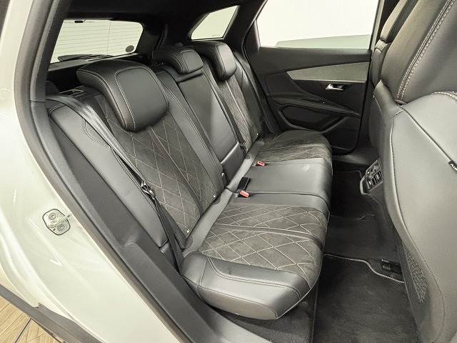 3008GT Blue HDi 内装他