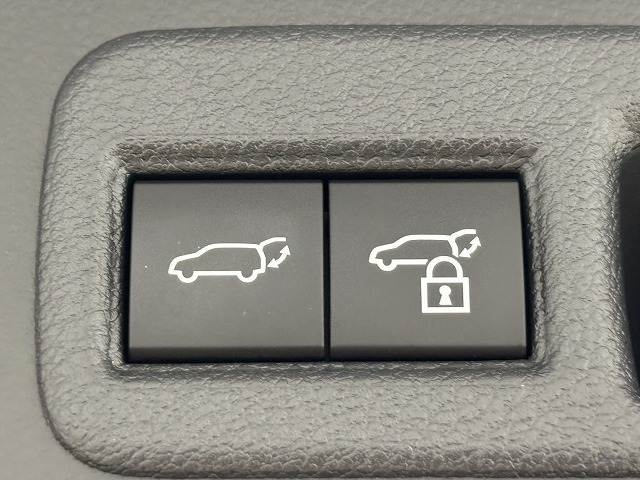 トヨタ ハリアーハイブリッドの画像11