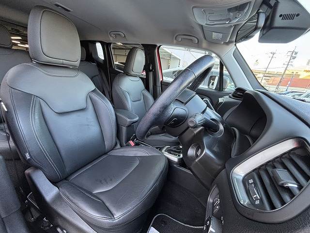 JEEP RenegadeLimited 内装他
