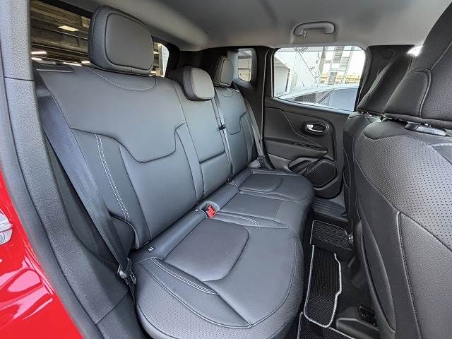 JEEP RenegadeLimited 内装他