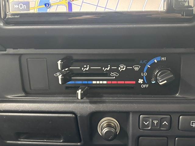 トヨタ ランドクルーザー70系の画像10