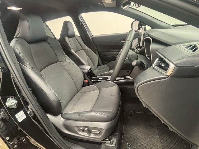 カローラクロスZ 内装他