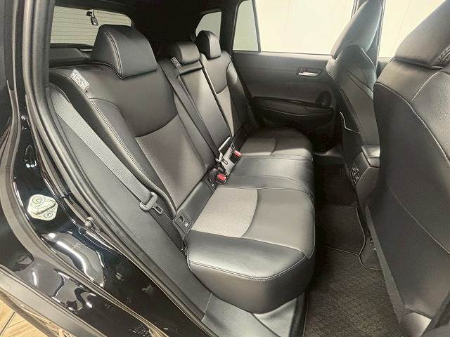 カローラクロスZ 内装他