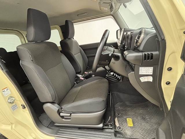 ジムニーXC 内装他