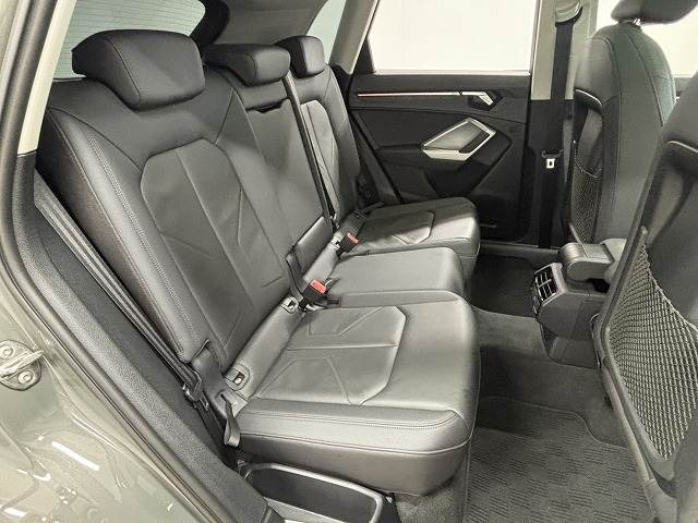 Q335 TDI quattro advanced 内装他