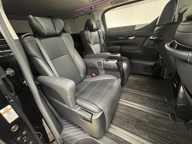 ヴェルファイアZ“G エディション” 内装他