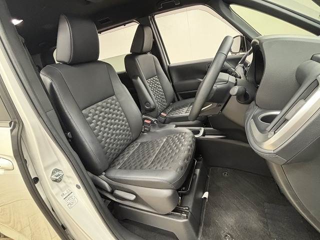 ヴォクシーハイブリッドS-Z 内装他