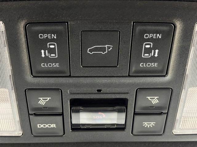 トヨタ ヴォクシーハイブリッドの画像9