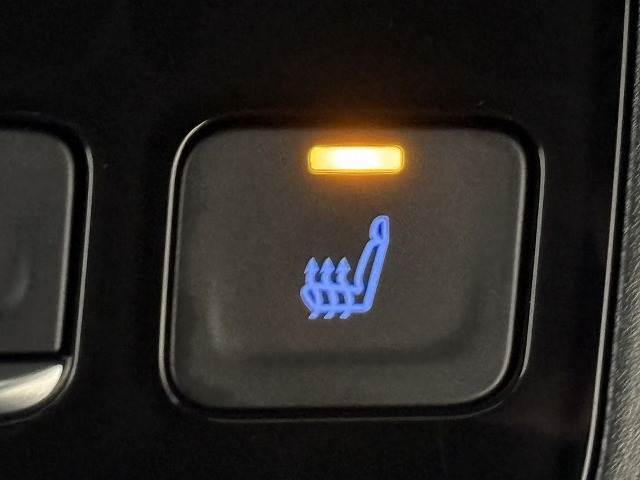 トヨタ ヴォクシーハイブリッドの画像10