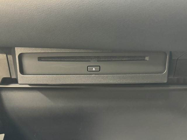 トヨタ ヴォクシーハイブリッドの画像12