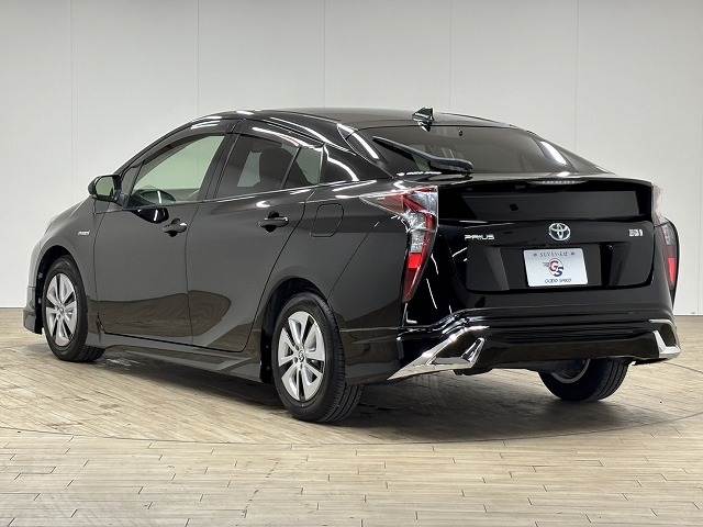 トヨタ プリウスの画像16