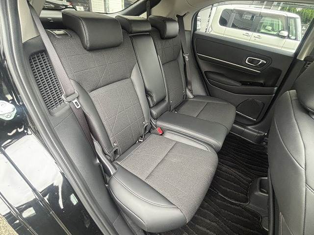 ホンダ ヴェゼルハイブリッドの画像6