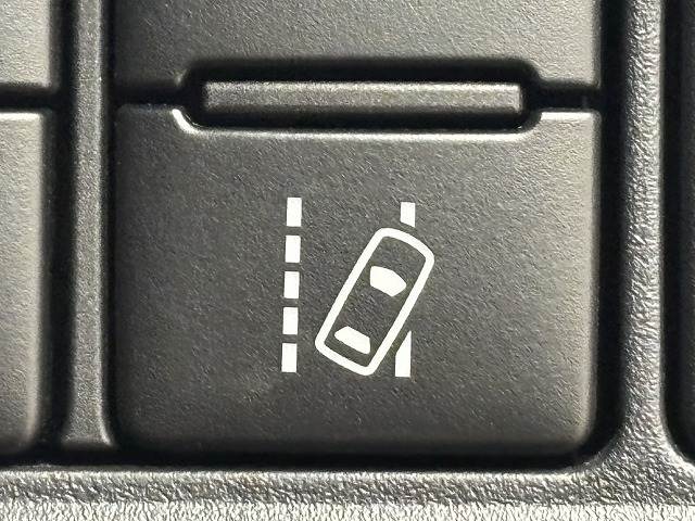 トヨタ ヴォクシーハイブリッドの画像11