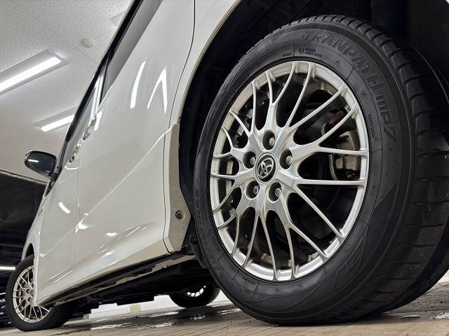 トヨタ ヴォクシーハイブリッドの画像19