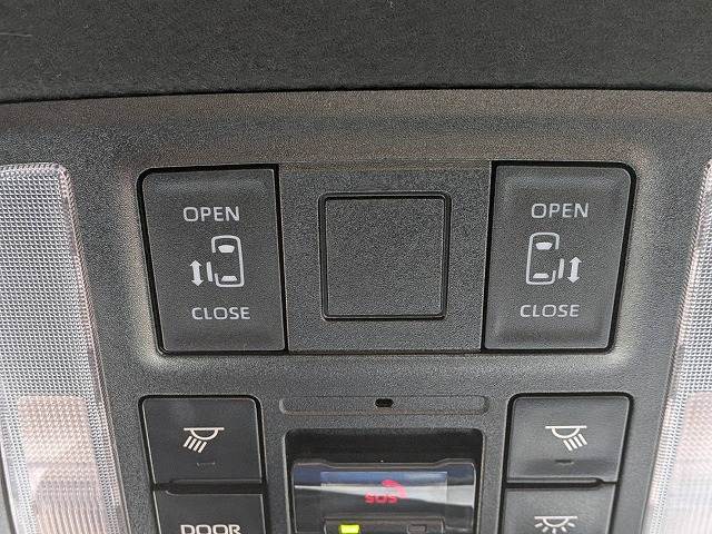 トヨタ ヴォクシーの画像8