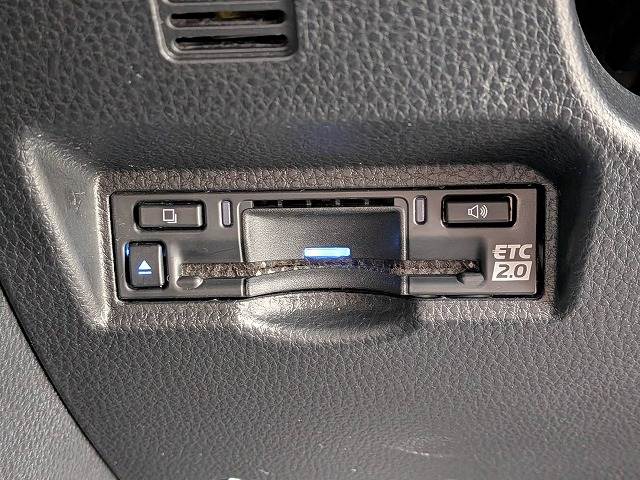 トヨタ ヴォクシーの画像11