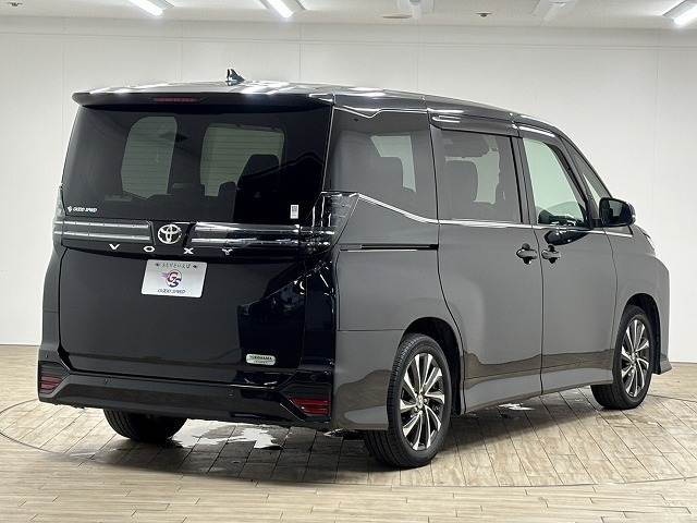 トヨタ ヴォクシーの画像16