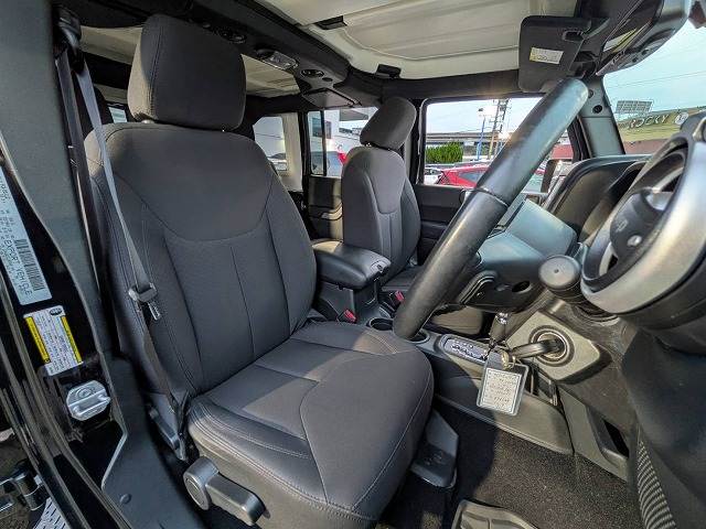 JEEP WRANGLERUnlimited Sport 内装他