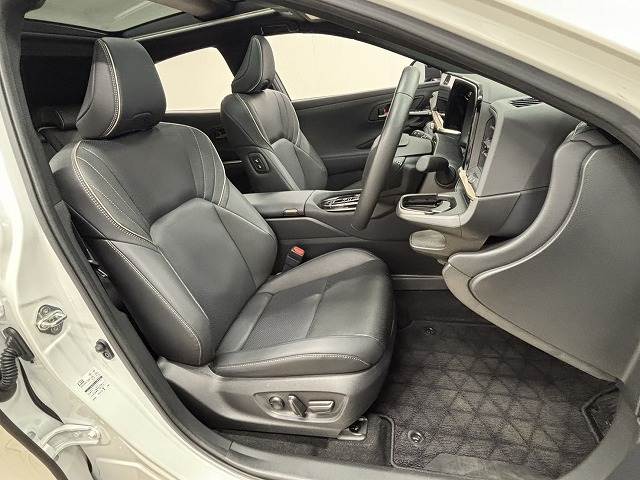 クラウンスポーツZ 内装他