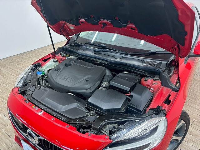 ボルボ V40の画像18