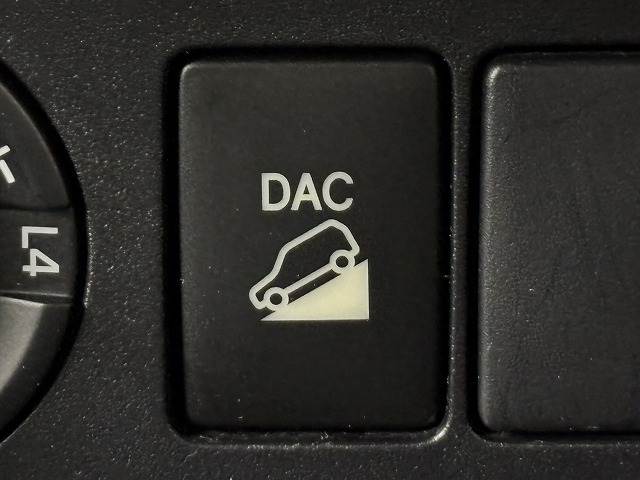 トヨタ ランドクルーザープラドの画像7