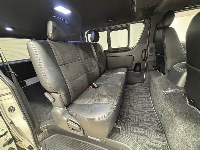 ハイエースバンロングボディスーパーGL ダークプライム2 内装他