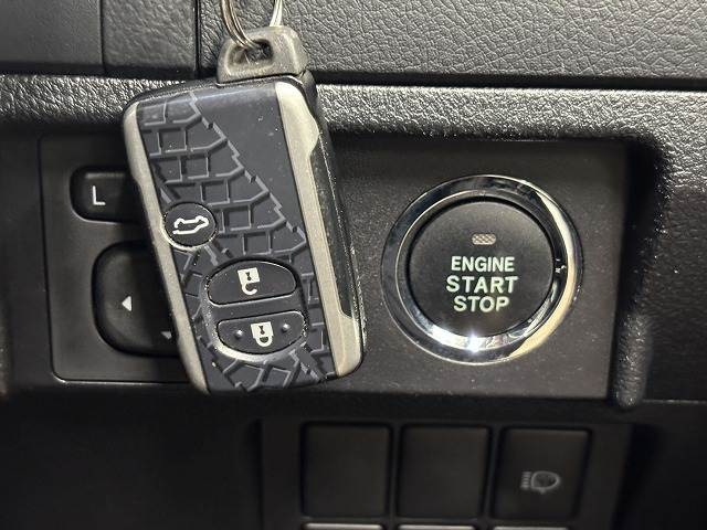 トヨタ ランドクルーザープラドの画像12