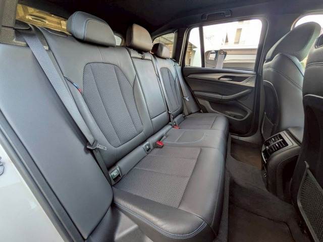 X3xDrive 20d M Sport 内装他